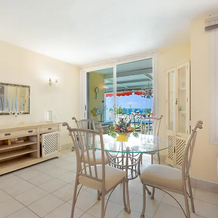Azahara Apartamento *